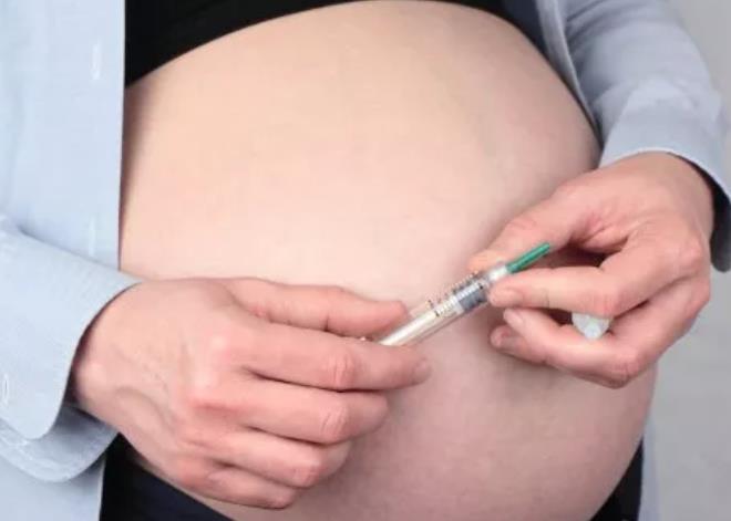 为什么会出现妊娠期糖尿病，妊娠期糖尿病对宝宝的危害大吗？